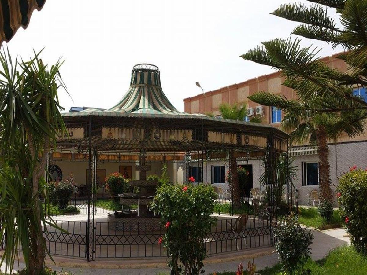 Motel Paris Dakar Selouane Екстериор снимка