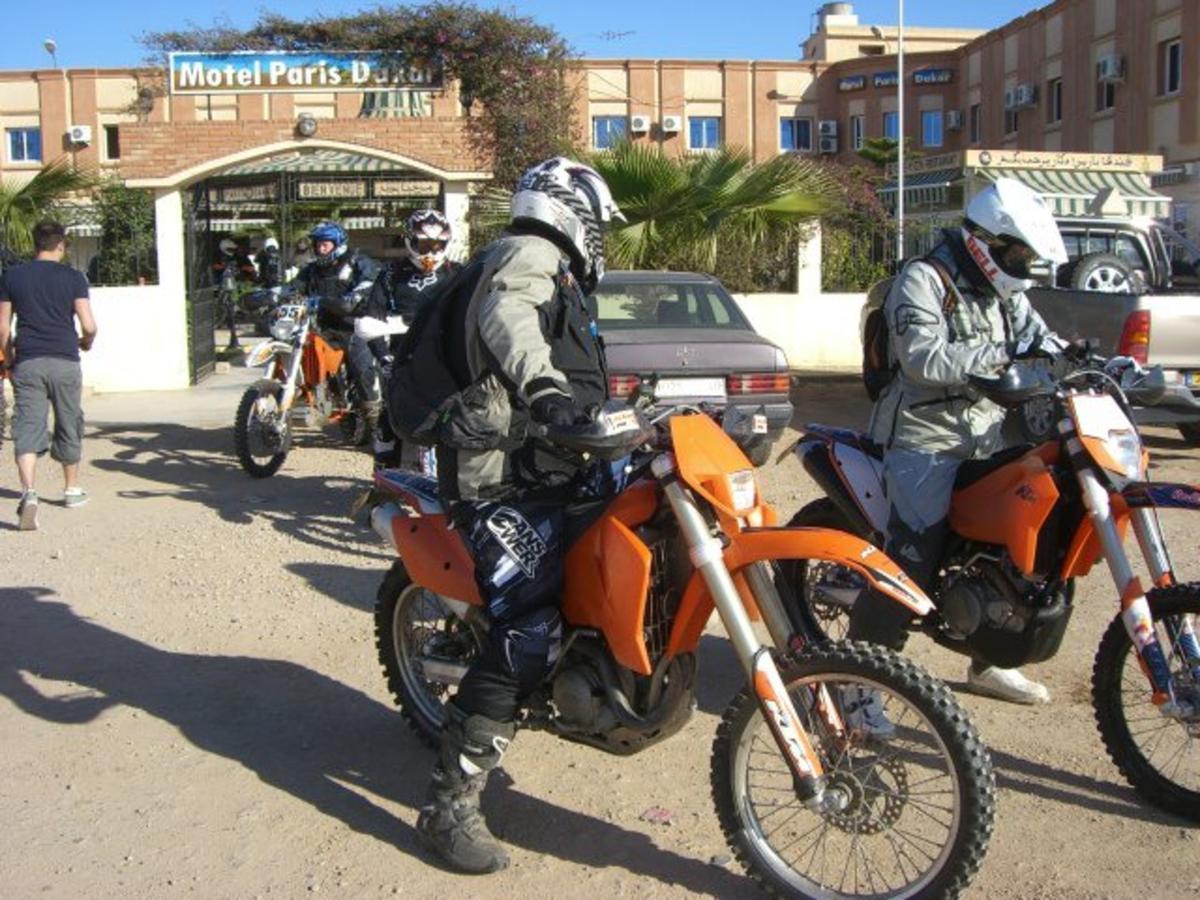 Motel Paris Dakar Selouane Екстериор снимка
